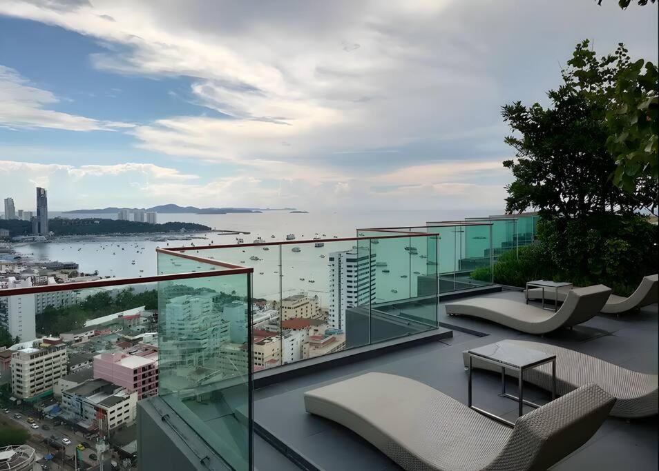 Appartement With Roof Pool Pattaya